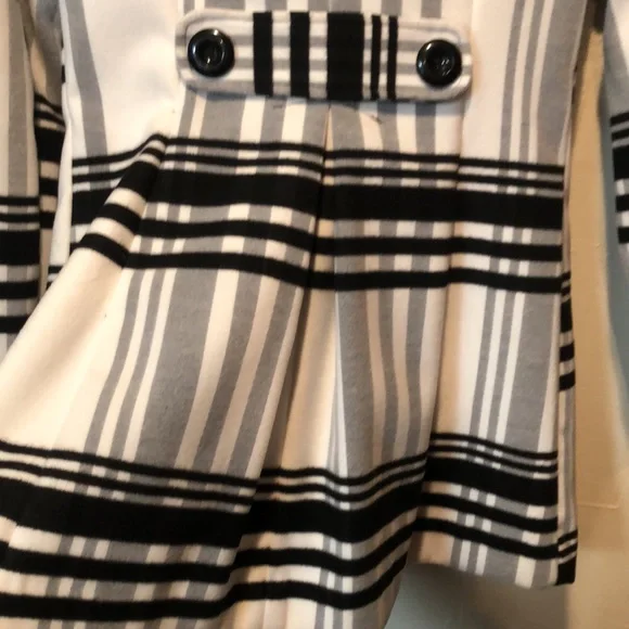 B-wear Byer California Y2K fully lined winter coat. Size M - Picture 5 of 7